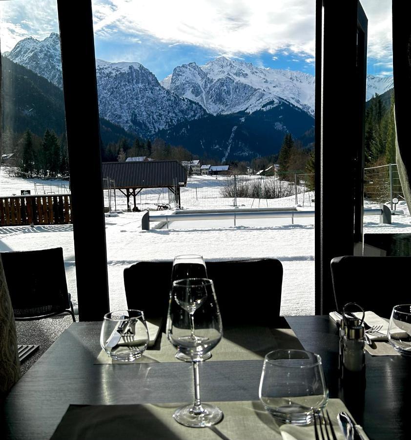 La Ferrière Hotel Restaurant Le Madame מראה חיצוני תמונה